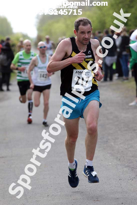 Terry O'Gara Memorial 5k Road Race, Wallsend. Photo:  David T. Hewitson/Sports for All Pics
